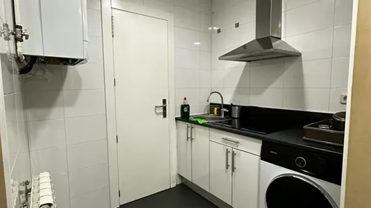 Rooms in Madrid Retiro - photo 9