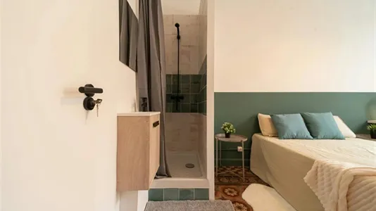 Rooms in Barcelona Eixample - photo 5