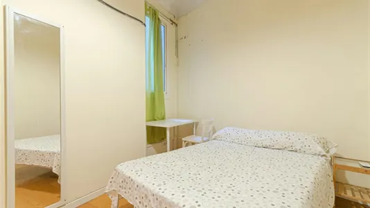 Rooms in Barcelona Eixample - photo 2