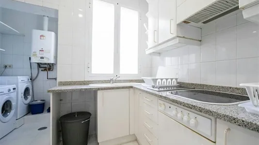 Rooms in Madrid Centro - photo 10