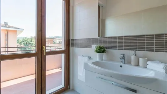 Rooms in Verona - photo 9