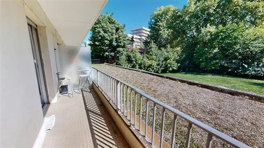 Rooms in Grenoble - photo 2