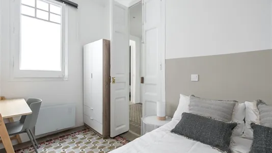 Rooms in Barcelona GrĂ cia - photo 4