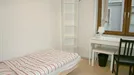 Room for rent, Berlin Neukölln, Berlin, &lt;span class=&quot;blurred street&quot; onclick=&quot;ProcessAdRequest(13917331)&quot;&gt;&lt;span class=&quot;hint&quot;&gt;See streetname&lt;/span&gt;[xxxxxxxxxxxxx]&lt;/span&gt;