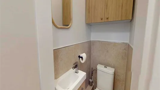 Rooms in Paris 15ème arrondissement - photo 7