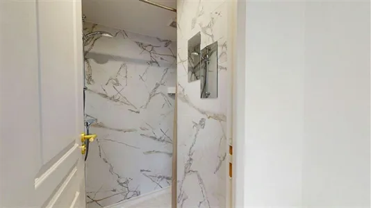 Rooms in Saint-Julien-en-Genevois - photo 4