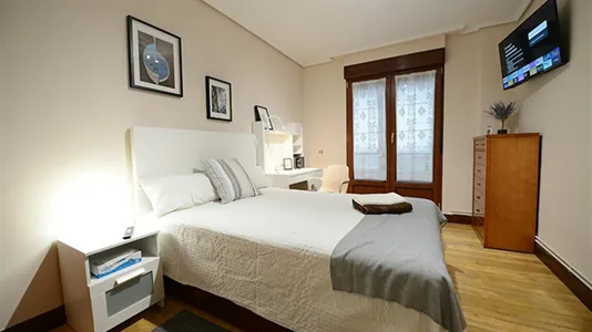 Rooms in Bilbao - photo 6