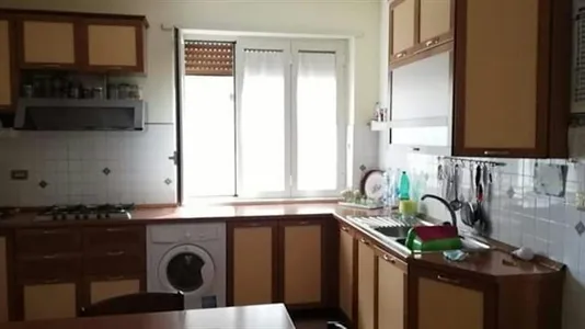 Rooms in Napoli Municipalità 5 - photo 9