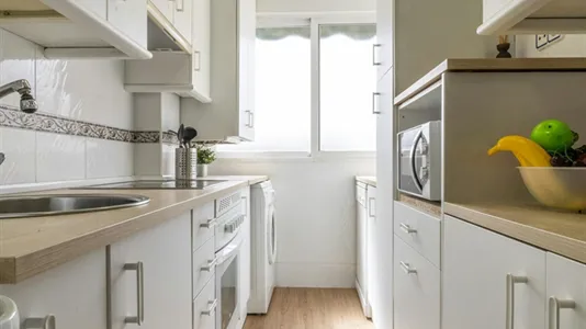 Rooms in Adaro - photo 9