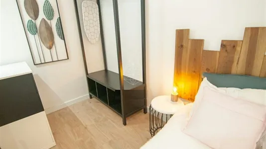 Apartments in Barcelona Ciutat Vella - photo 3