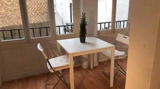 Rooms in Barcelona Ciutat Vella - photo 4