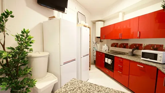 Rooms in Barcelona Eixample - photo 7