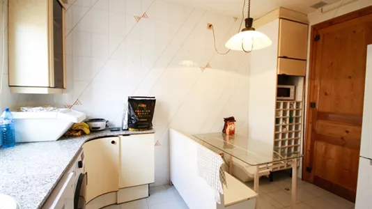 Rooms in Barcelona Eixample - photo 8