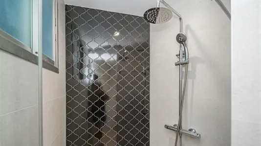 Rooms in Málaga - photo 8