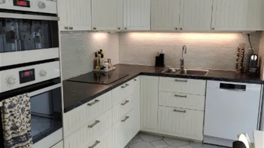 Houses in Huddinge - photo 3