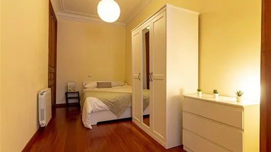 Rooms in Barcelona Gràcia - photo 2