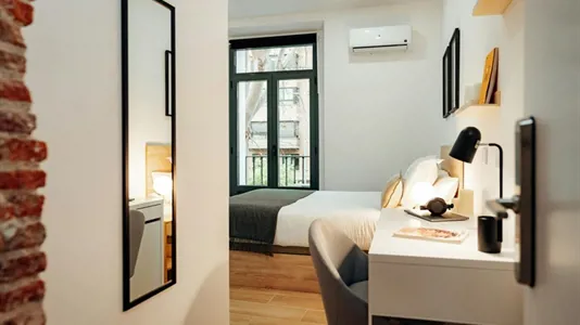 Rooms in Madrid Retiro - photo 3