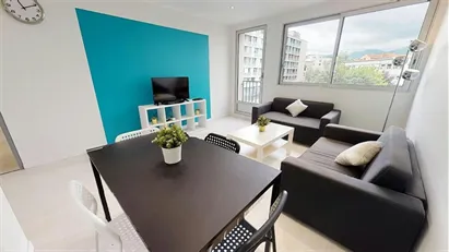 Room for rent in Clermont-Ferrand, Auvergne-Rhône-Alpes