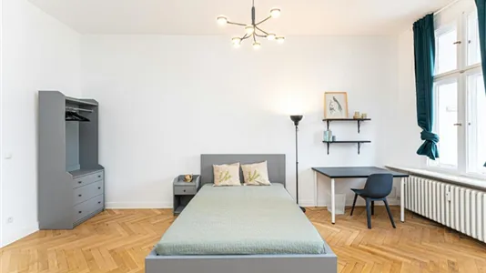 Rooms in Berlin Charlottenburg-Wilmersdorf - photo 2