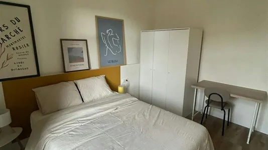 Rooms in Barcelona Eixample - photo 2