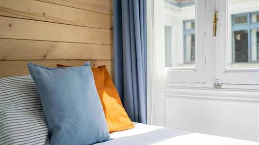 Rooms in Madrid Centro - photo 8