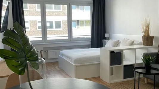 Apartments in Dusseldorf - photo 2