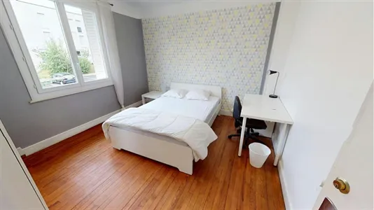 Rooms in Clermont-Ferrand - photo 1