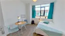 Room for rent, Nanterre, Île-de-France, &lt;span class=&quot;blurred street&quot; onclick=&quot;ProcessAdRequest(10516799)&quot;&gt;&lt;span class=&quot;hint&quot;&gt;See streetname&lt;/span&gt;[xxxxxxxxxxxxx]&lt;/span&gt;