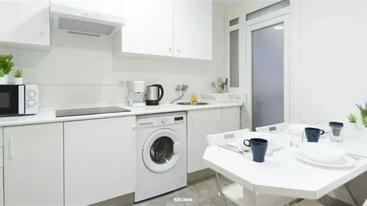 Rooms in Madrid Chamartín - photo 9