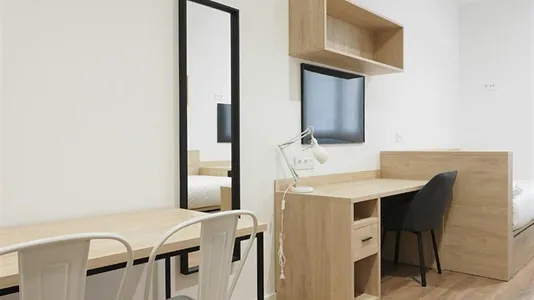 Rooms in Madrid Moncloa-Aravaca - photo 7