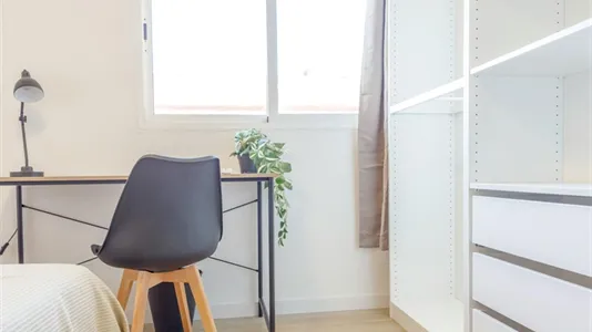 Rooms in el Camí de Vera - photo 5