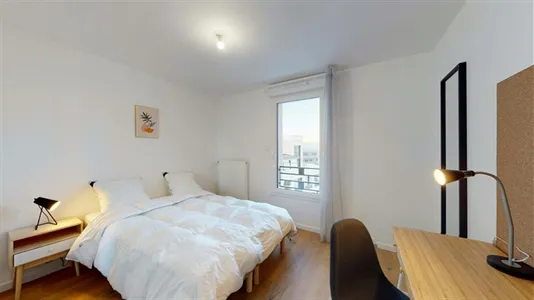 Rooms in Saint-Denis - photo 5