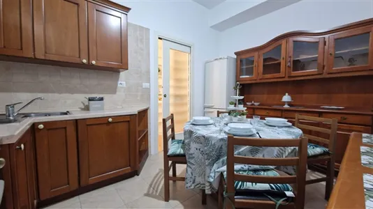 Rooms in Roma Municipio XIV – Monte Mario - photo 10