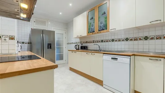 Rooms in Madrid Salamanca - photo 8