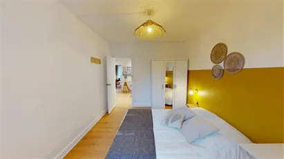 Room for rent in Paris 17ème arrondissement, Paris