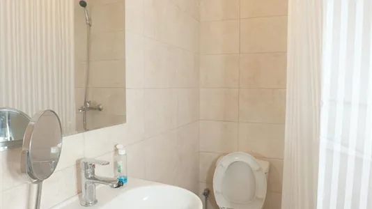 Rooms in Athens Akadimia Platonos - photo 5