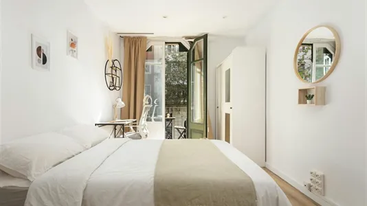 Rooms in Barcelona Eixample - photo 3