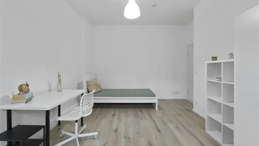 Rooms in Berlin Neukölln - photo 3