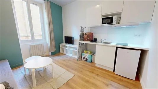 Apartments in Lyon - photo 4