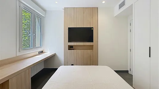 Rooms in Madrid Chamartín - photo 10