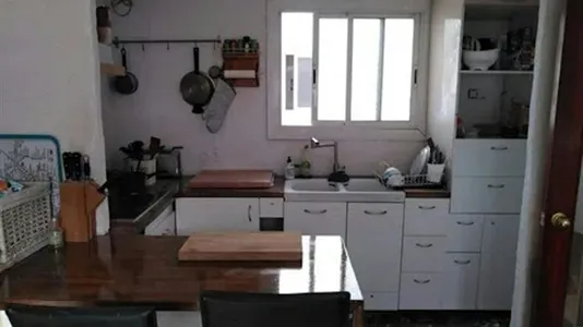 Rooms in Barcelona Nou Barris - photo 3