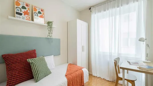Rooms in Madrid Chamartín - photo 2