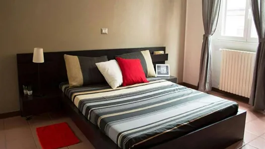 Rooms in Milano Zona 8 - Fiera, Gallaratese, Quarto Oggiaro - photo 2