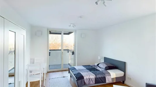 Apartments in Berlin Lichtenberg - photo 2