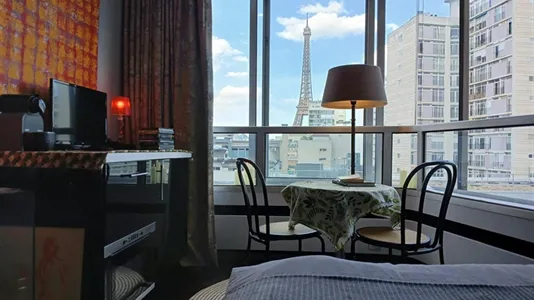Apartments in Paris 15ème arrondissement - photo 3