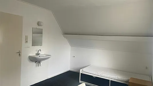 Rooms in Hengelo - photo 2