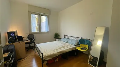 Room for rent in Milano Zona 5 - Vigentino, Chiaravalle, Gratosoglio, Milan