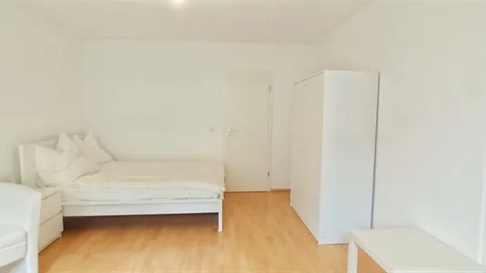 Rooms in Oberhavel - photo 3