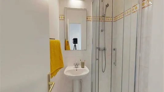 Rooms in Paris 15ème arrondissement - photo 10