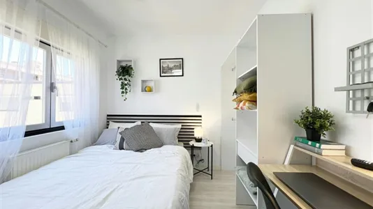 Rooms in Madrid Moncloa-Aravaca - photo 4